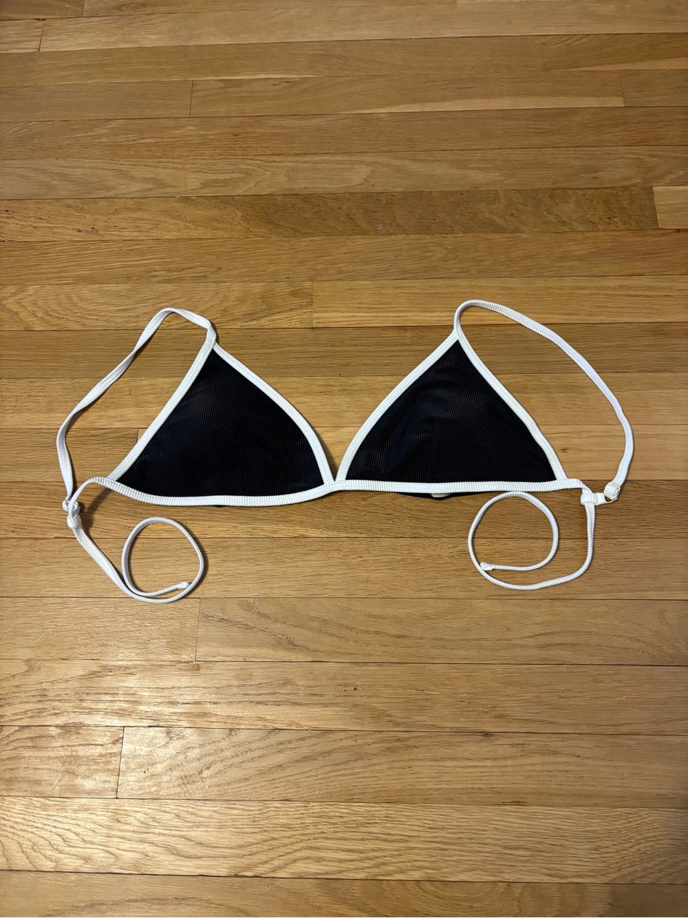 Abercrombie & Fitch Triangle Bikini Top